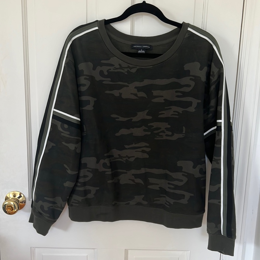 Sanctuary x Anthropologie camo sweatshirt small